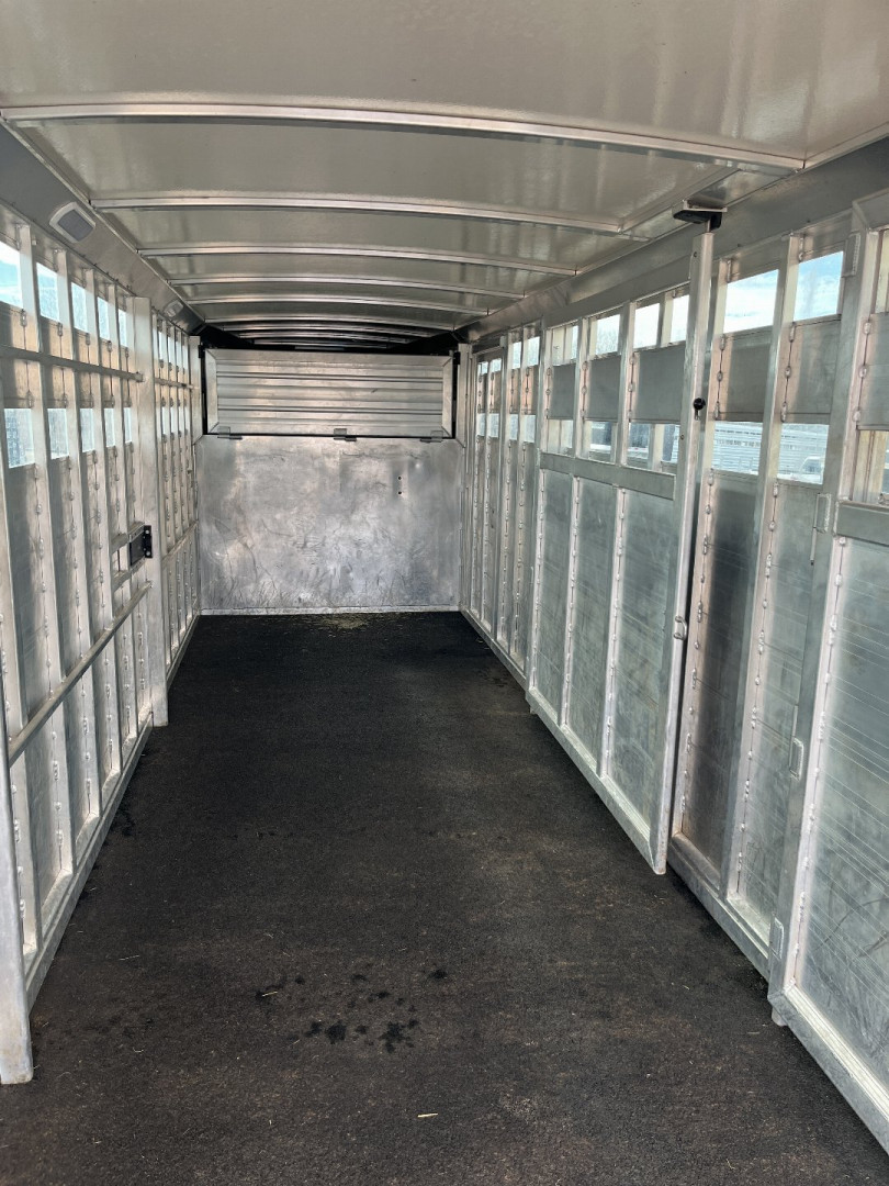 Used 2023 Cimarron Trailers Lonestar Stock / Stock Combo Trailer