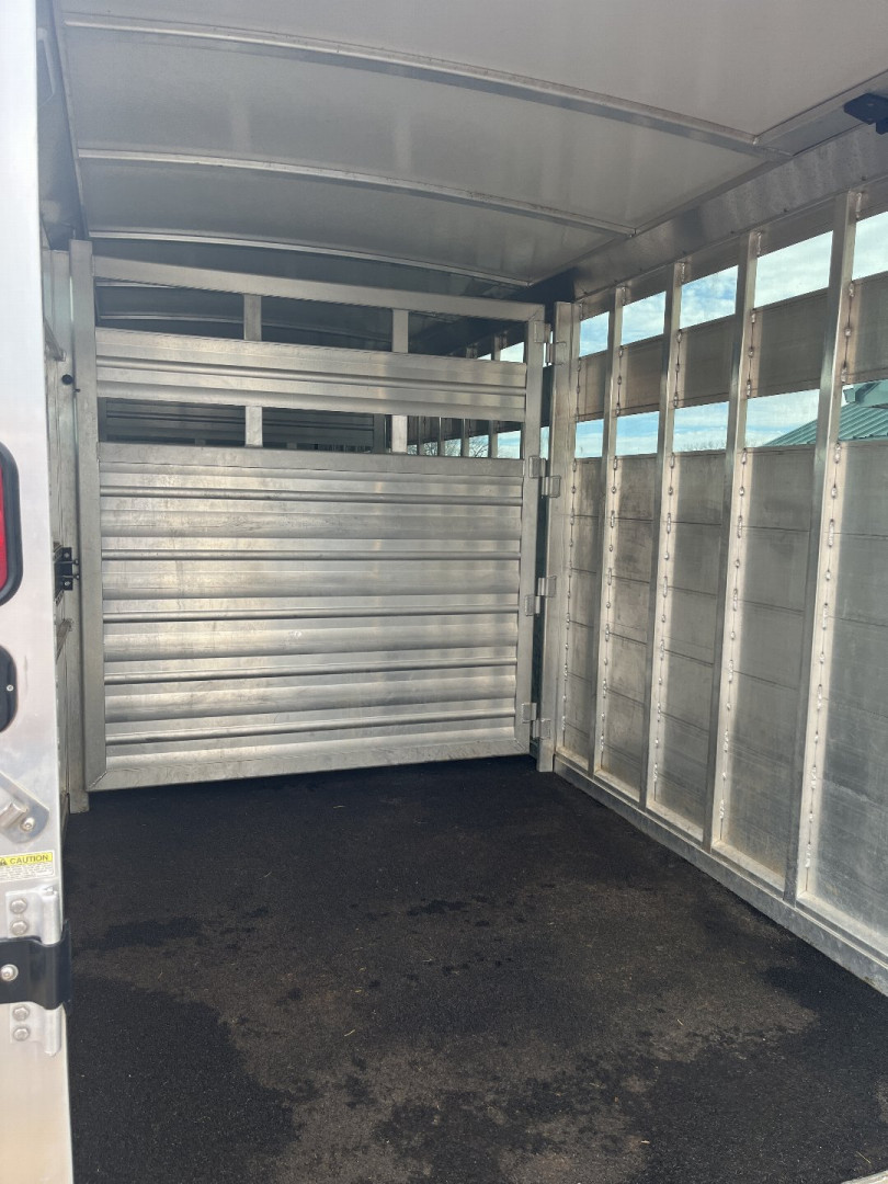 Used 2023 Cimarron Trailers Lonestar Stock / Stock Combo Trailer