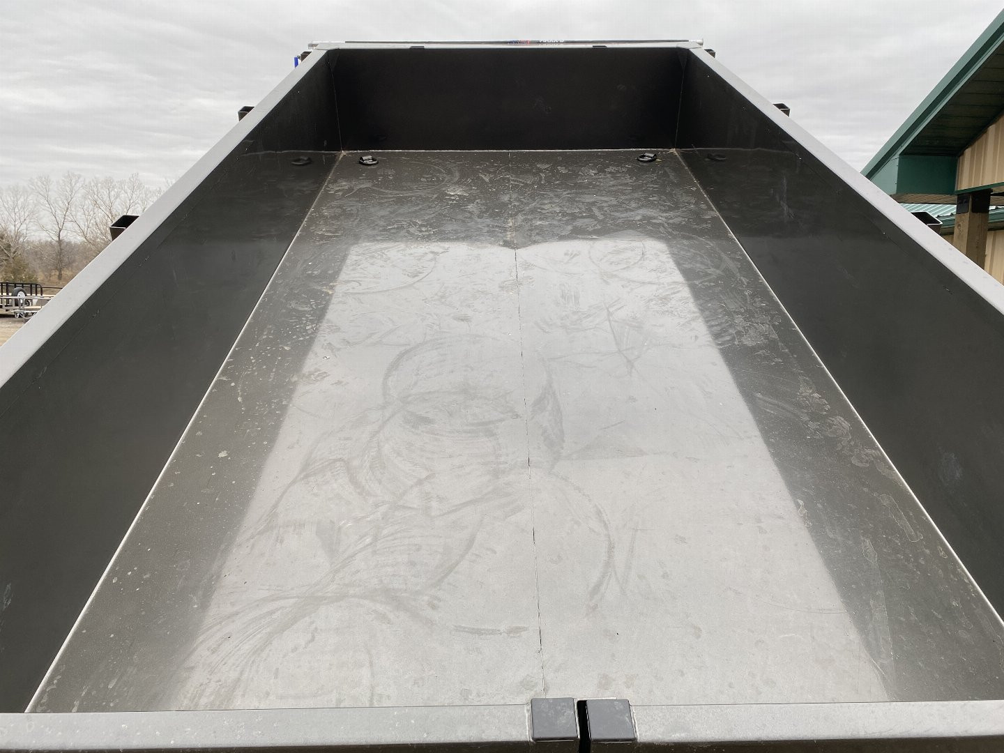 New 2025 MAXXD DJX 83x14 Dump Trailer