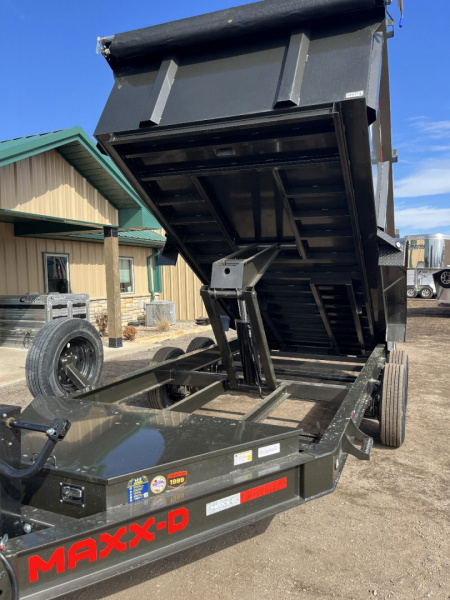 New 2025 MAXXD DJX 83x14 Dump Trailer