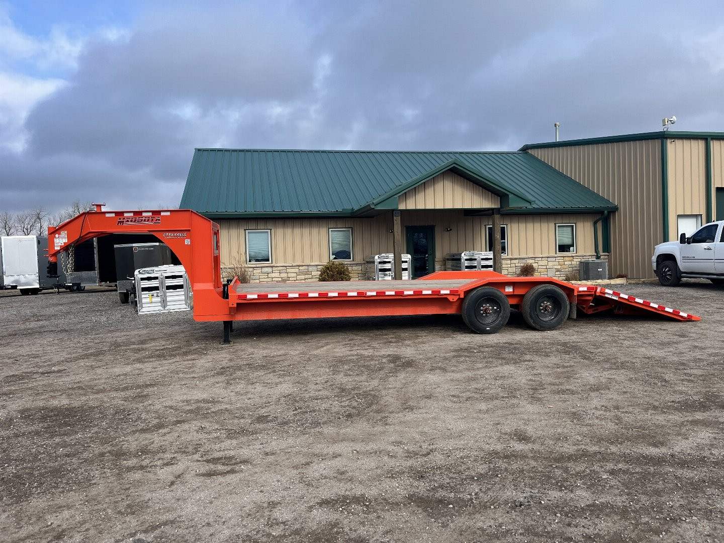 New 2024 Midsota STWB Equipment Trailer 7' Hydraulic Dovetail 26'