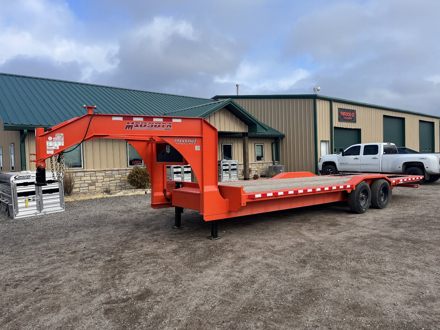 New 2024 Midsota STWB Equipment Trailer 7' Hydraulic Dovetail 26'