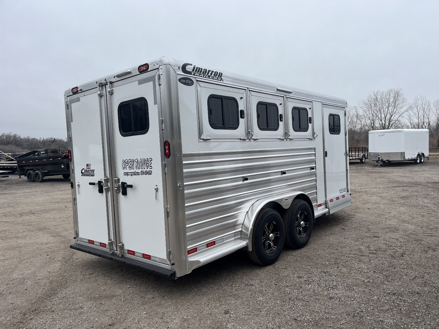 New 2025 Cimarron Trailers Norstar 3 Horse Trailer