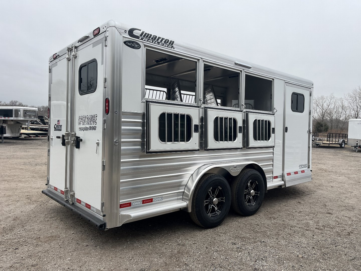 New 2025 Cimarron Trailers Norstar 3 Horse Trailer