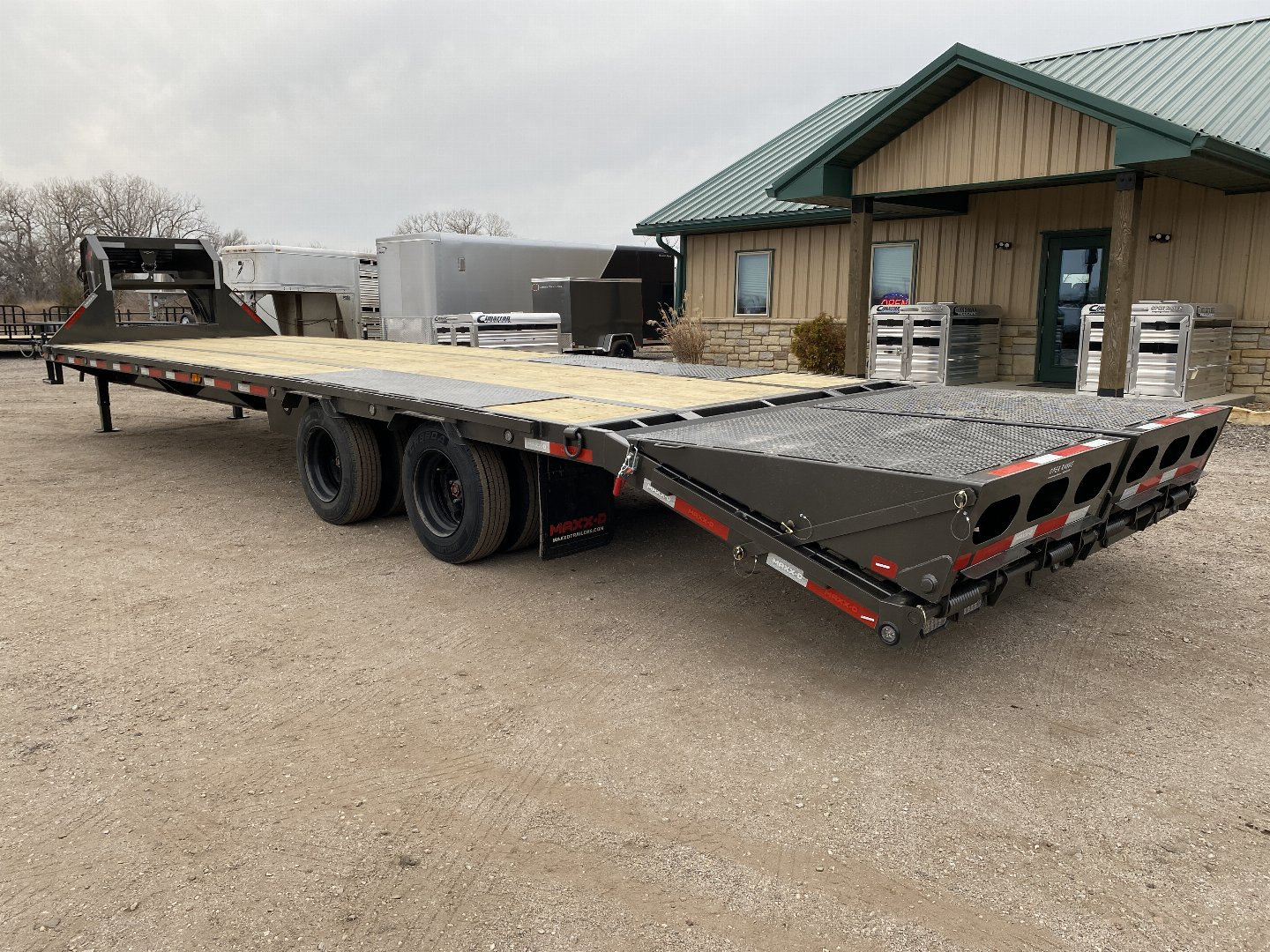 New 2025 MAXXD LDX Flatbed Trailer 102x32