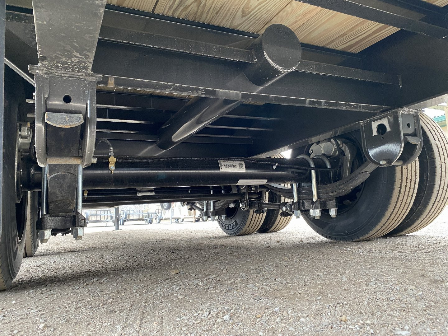 New 2025 MAXXD LDX Flatbed Trailer 102x32