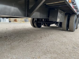 New 2025 MAXXD LDX Flatbed Trailer 102x32