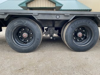 New 2025 MAXXD LDX Flatbed Trailer 102x32