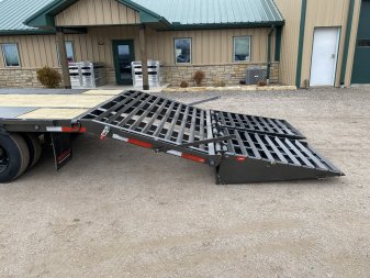 New 2025 MAXXD LDX Flatbed Trailer 102x32