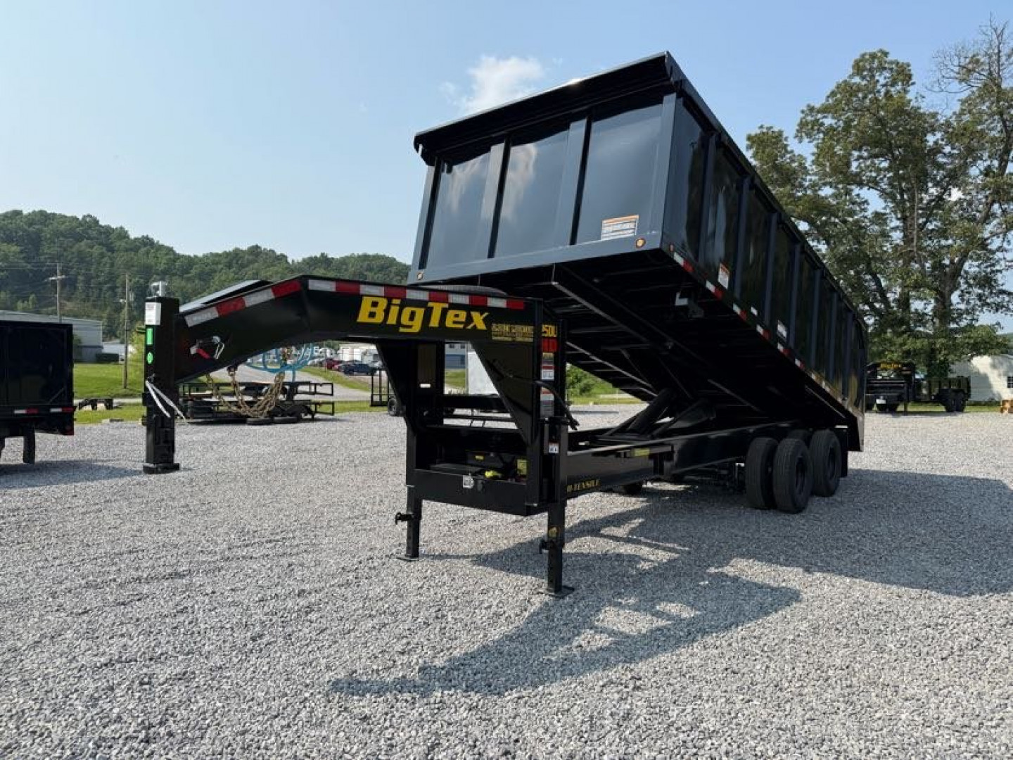 New 2025 Big Tex Trailers 25DU-20 Dump Trailer