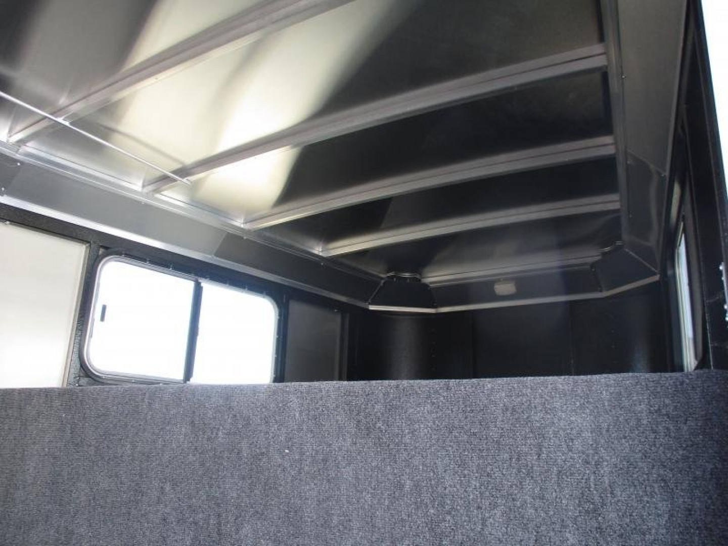 New 2023 Logan Coach Stock Combo Stock / Stock Combo Trailer