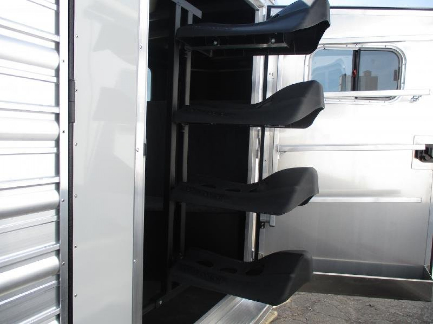 New 2023 Logan Coach Stock Combo Stock / Stock Combo Trailer