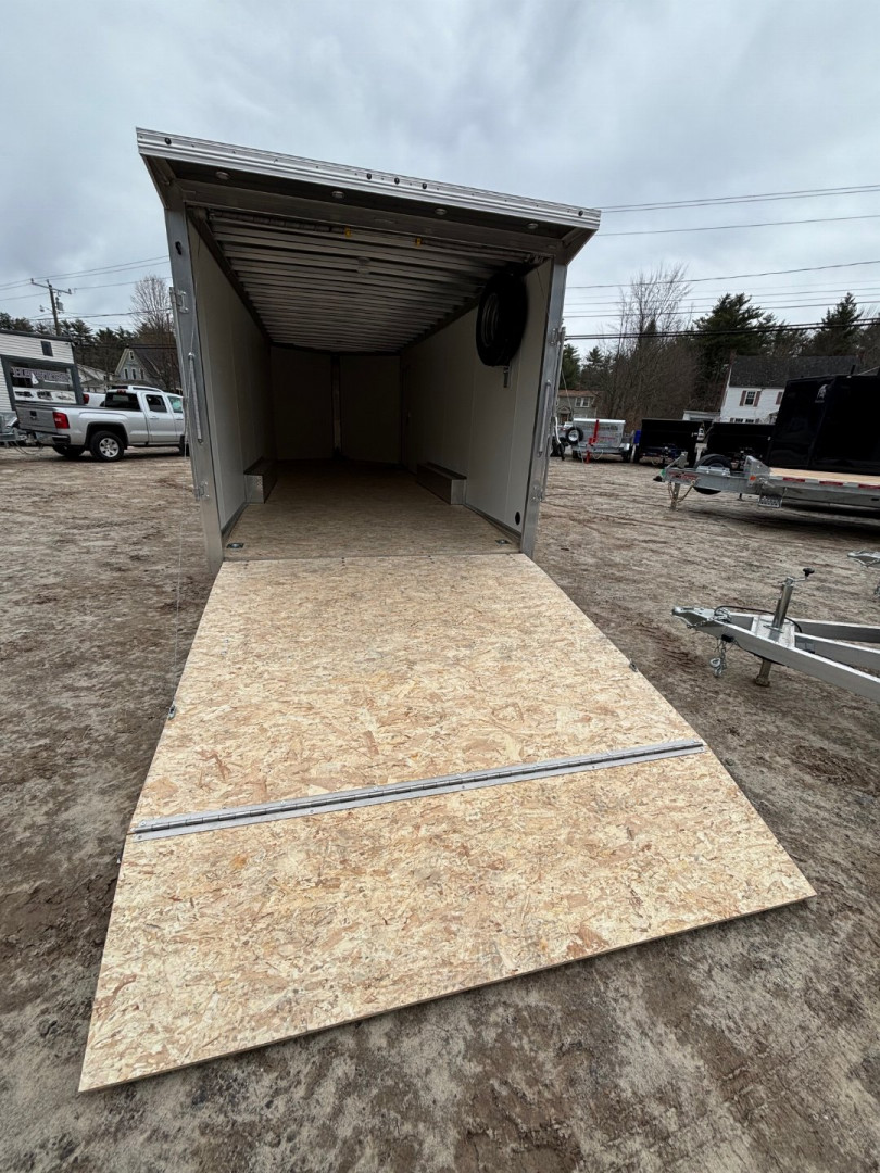 New 2025 High Country 8.5x22+3ft V-Nose - Aluminum trailer/7' interior height/ Spread Torsion/ ext. tongue/ 9990gvw