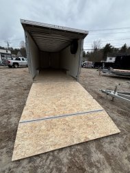 New 2025 High Country 8.5x22+3ft V-Nose - Aluminum trailer/7' interior height/ Spread Torsion/ ext. tongue/ 9990gvw