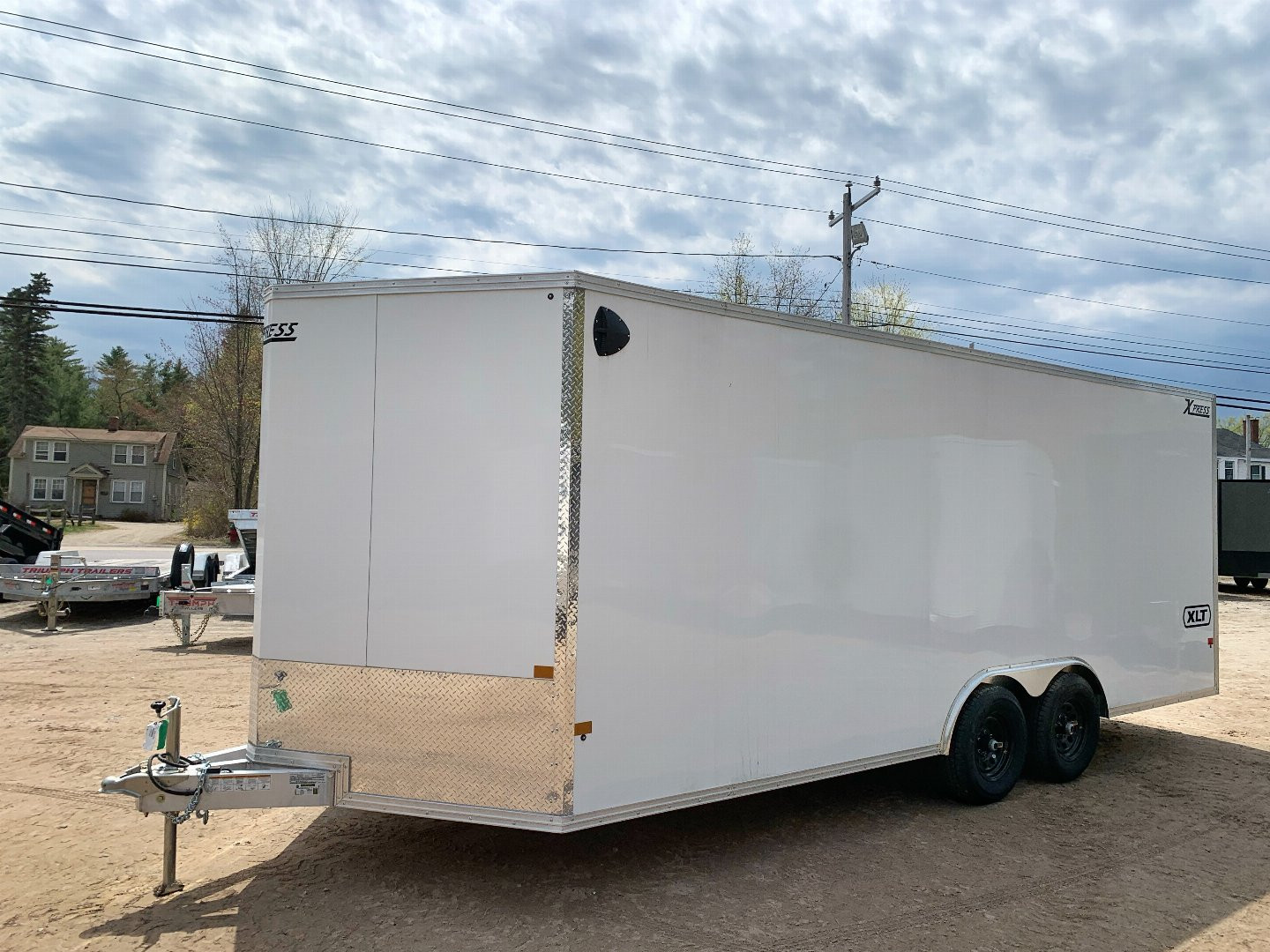 New 2025 High Country 8.5x20 V-Nose- XLT Model/ Aluminum trailer/7' interior height/ 9990gvw
