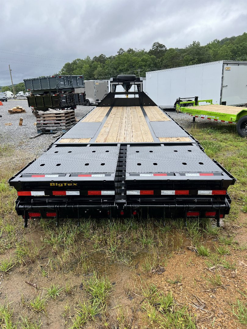 New 2025 Big Tex Trailers 22GN-20+5 MEGA Equipment Trailer