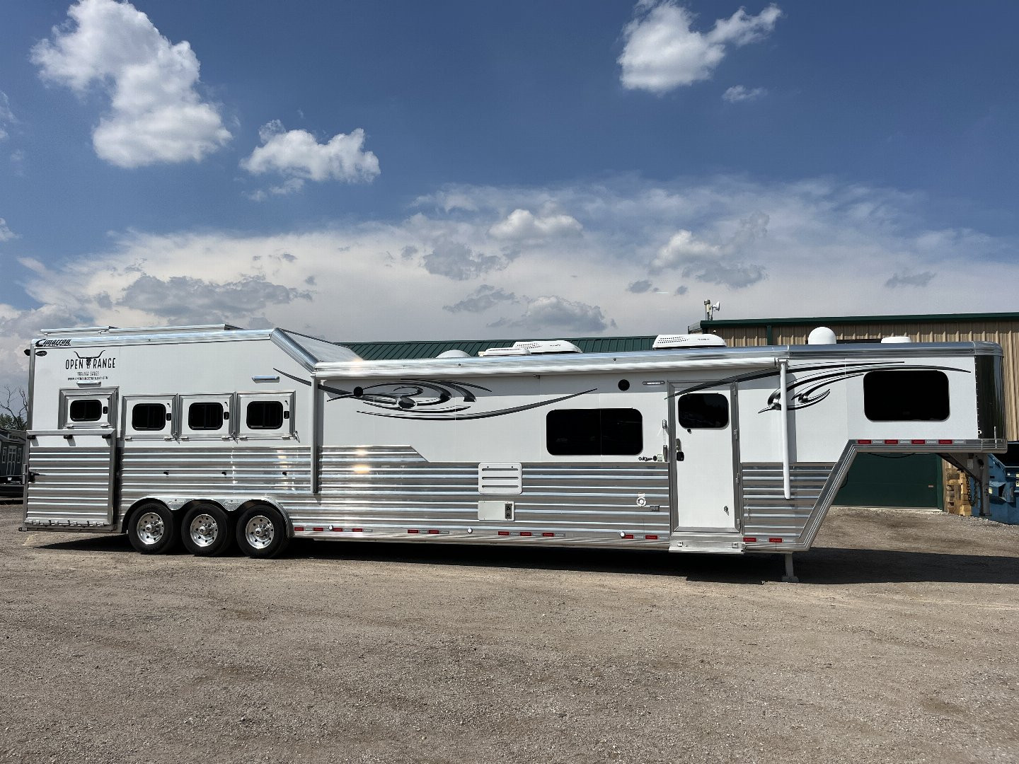 Used 2022 Cimarron 4 Horse Norstar Living Quarters Horse Trailer