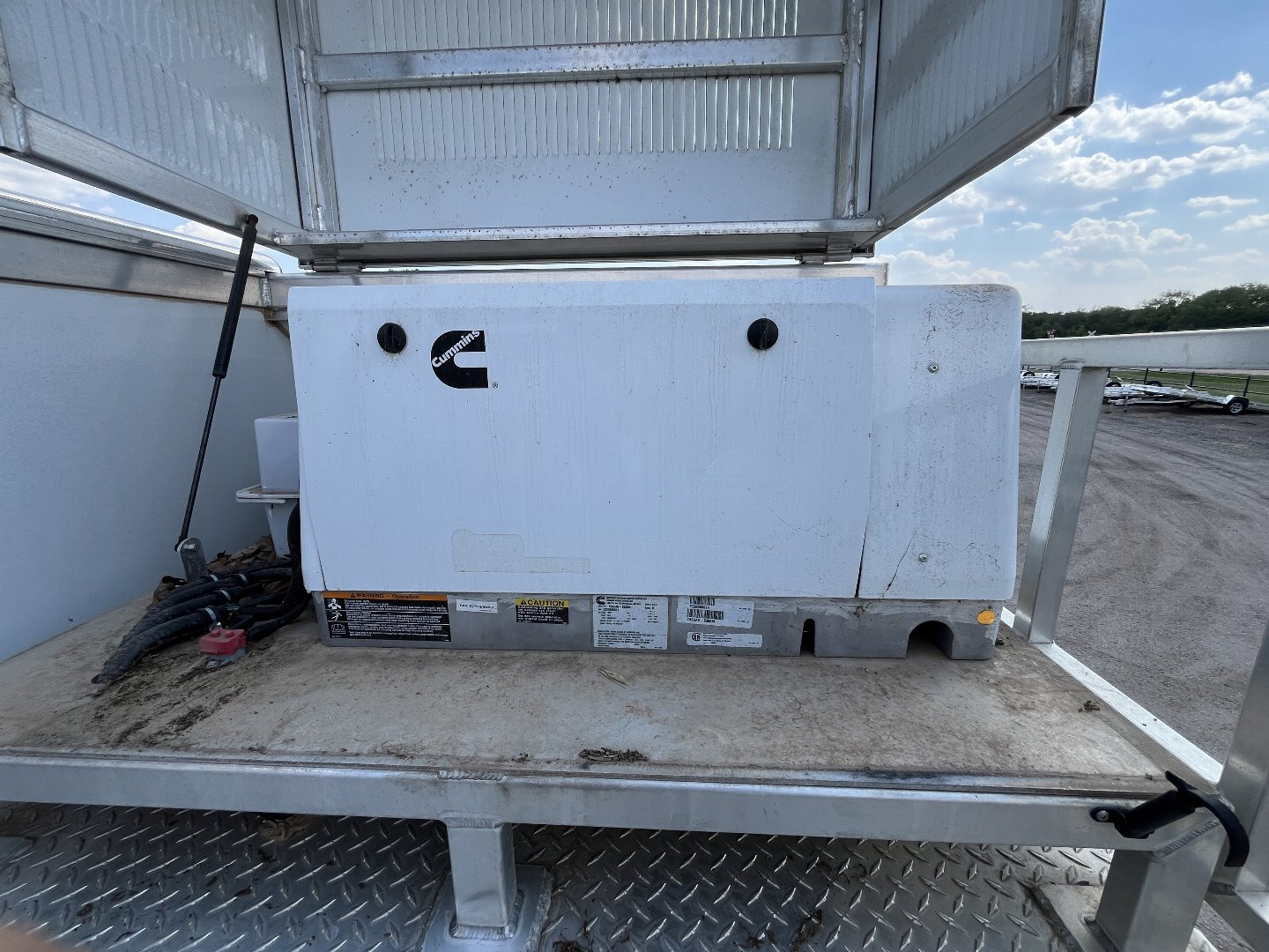 Used 2022 Cimarron 4 Horse Norstar Living Quarters Horse Trailer