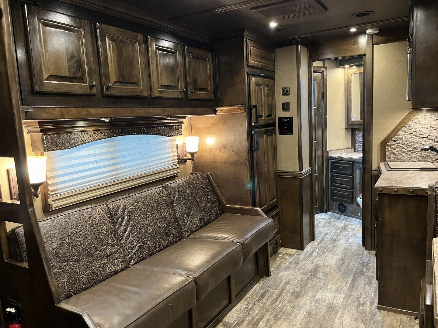 Used 2022 Cimarron 4 Horse Norstar Living Quarters Horse Trailer