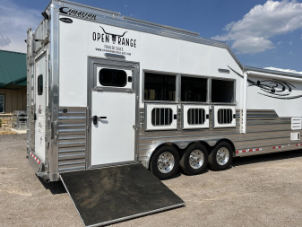 Used 2022 Cimarron 4 Horse Norstar Living Quarters Horse Trailer