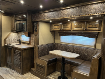Used 2022 Cimarron 4 Horse Norstar Living Quarters Horse Trailer