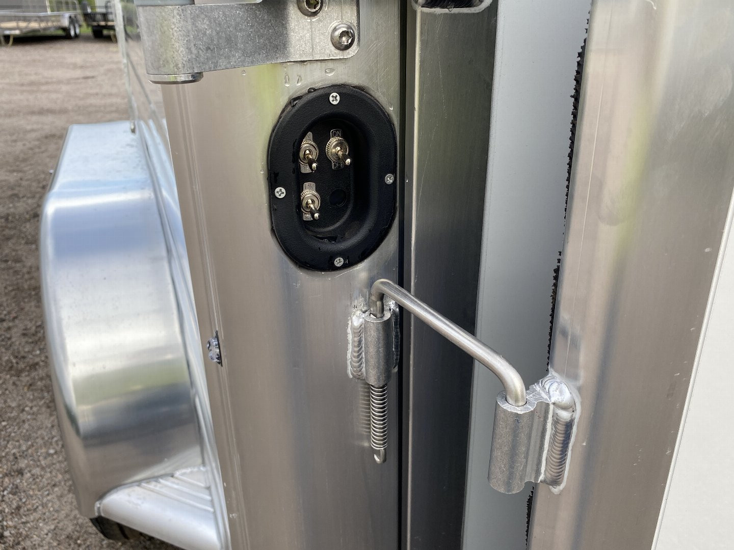 New 2025 Cimarron Showstar 6 Pen Bumper Pull