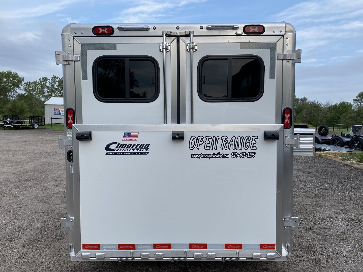 New 2025 Cimarron Showstar 6 Pen Bumper Pull