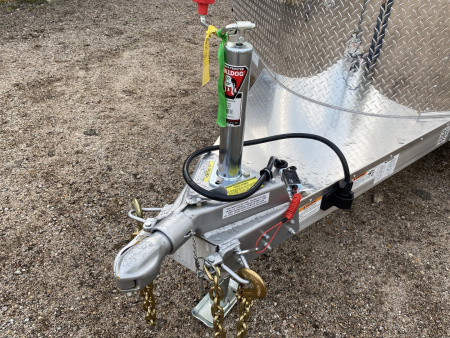 New 2025 Cimarron Showstar 6 Pen Bumper Pull