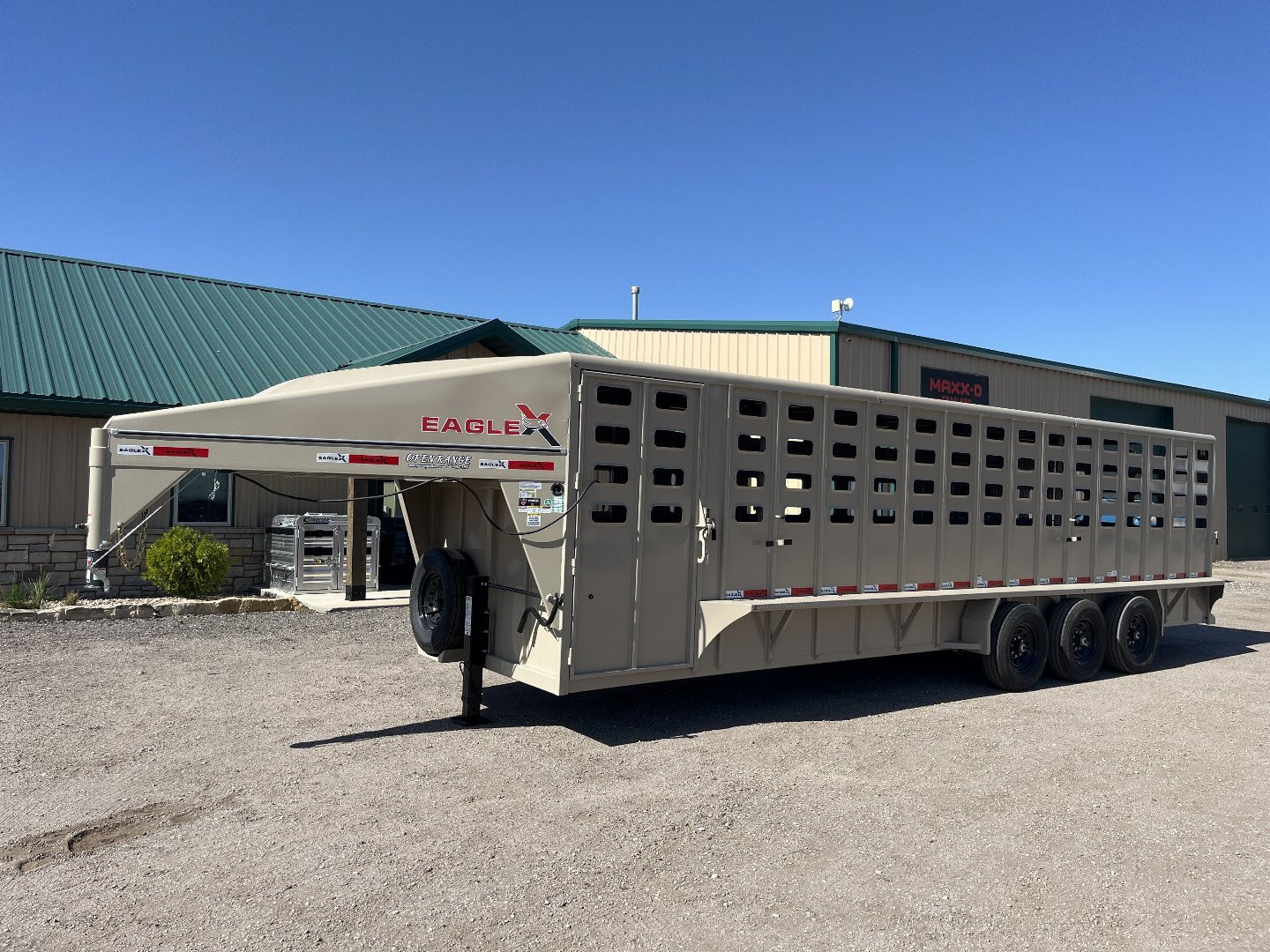 New 2024 Eagle-X Livestock Trailer 28'