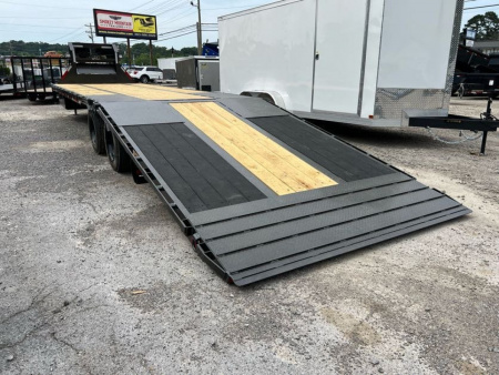 New 2025 MAXX-D YDB 34' HYD DOVE, HYD JACK Equipment Trailer