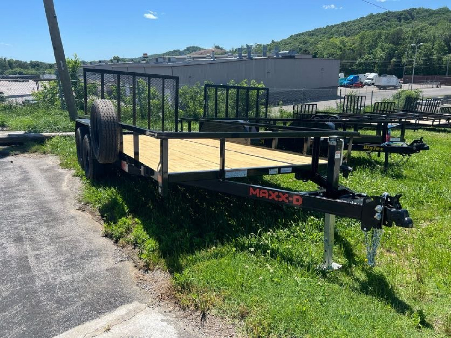 New 2025 MAXX-D U3X 83X16 7K UTIILITY Utility Trailer