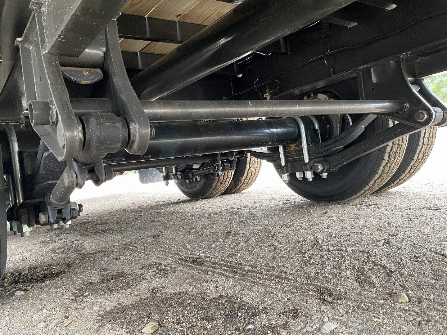 New 2024 MAXXD LDX Flatbed Trailer 102"x32'