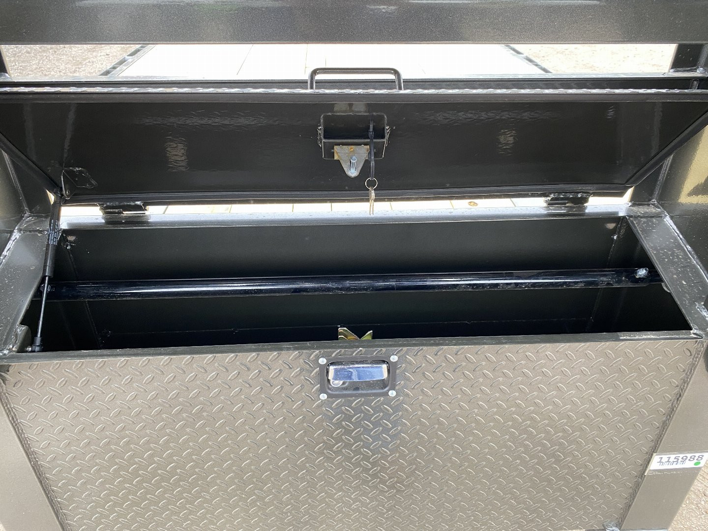 New 2024 MAXXD LDX Flatbed Trailer 102"x32'