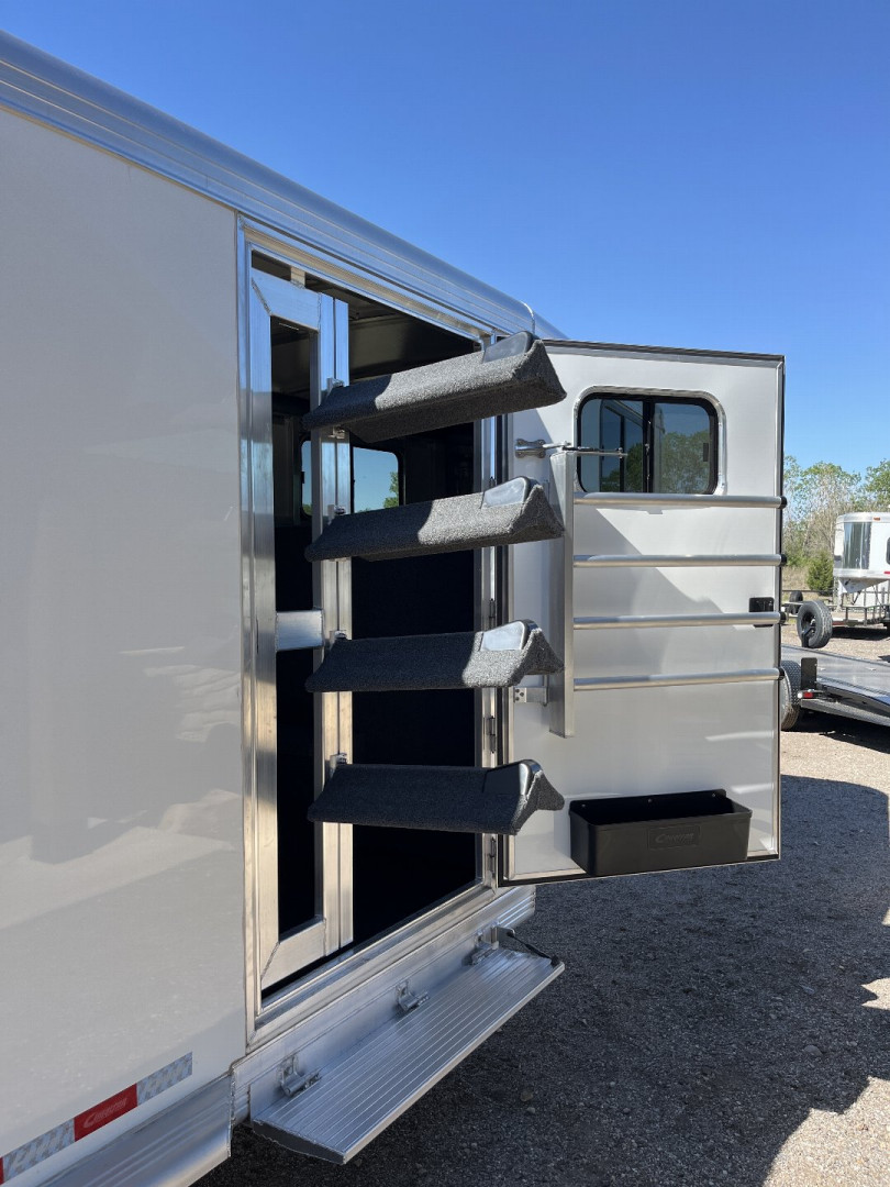 New 2024 Cimarron Trailers Horse Trailer