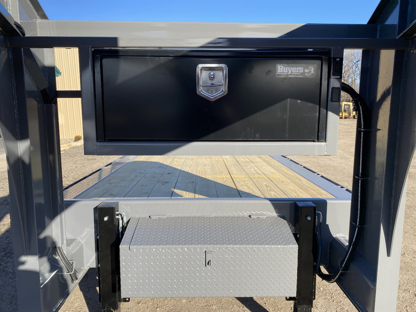 New 2024 Midsota STWB Equipment Trailer 7' Hydraulic Dovetail 26'