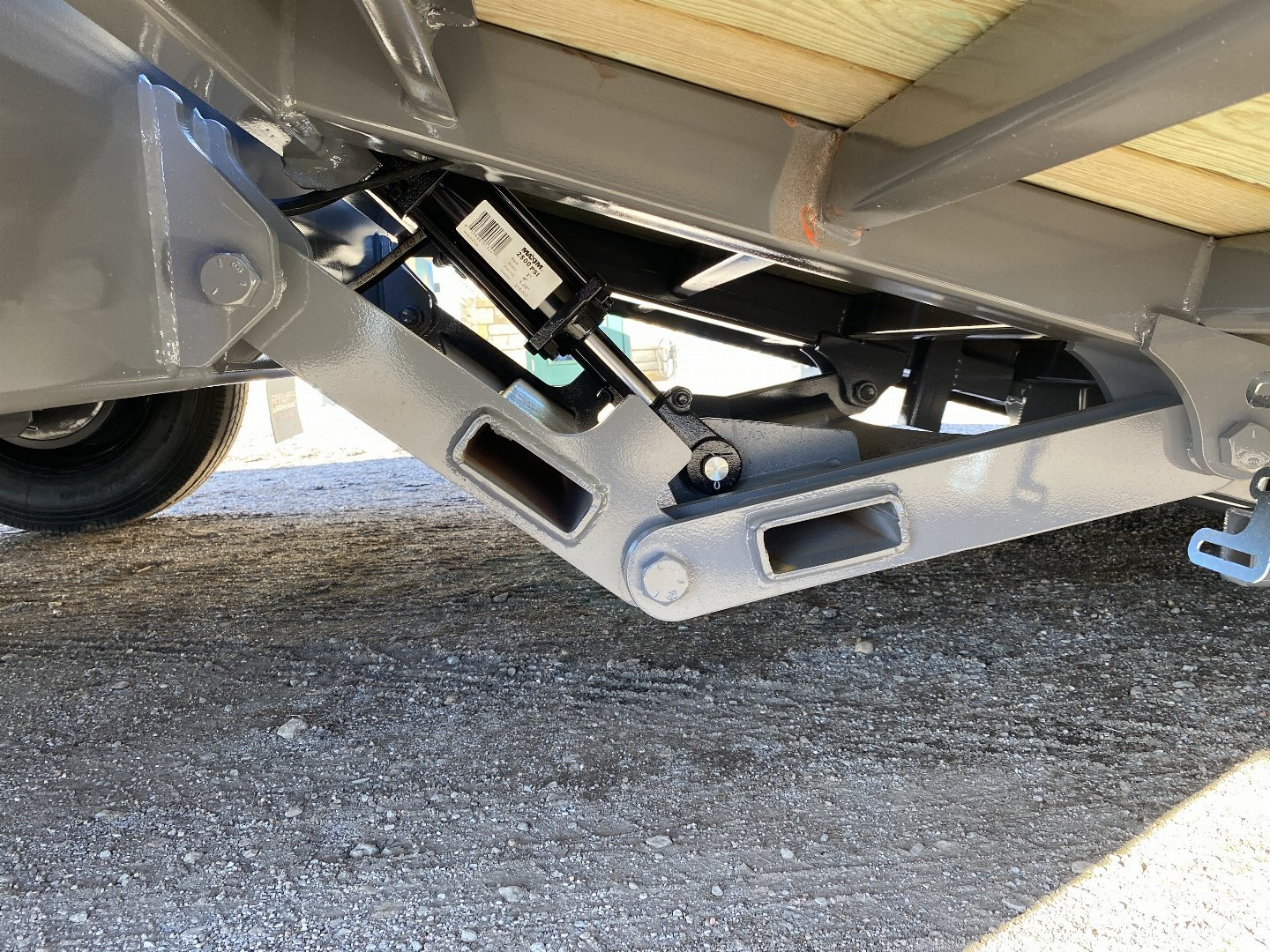 New 2024 Midsota STWB Equipment Trailer 7' Hydraulic Dovetail 26'