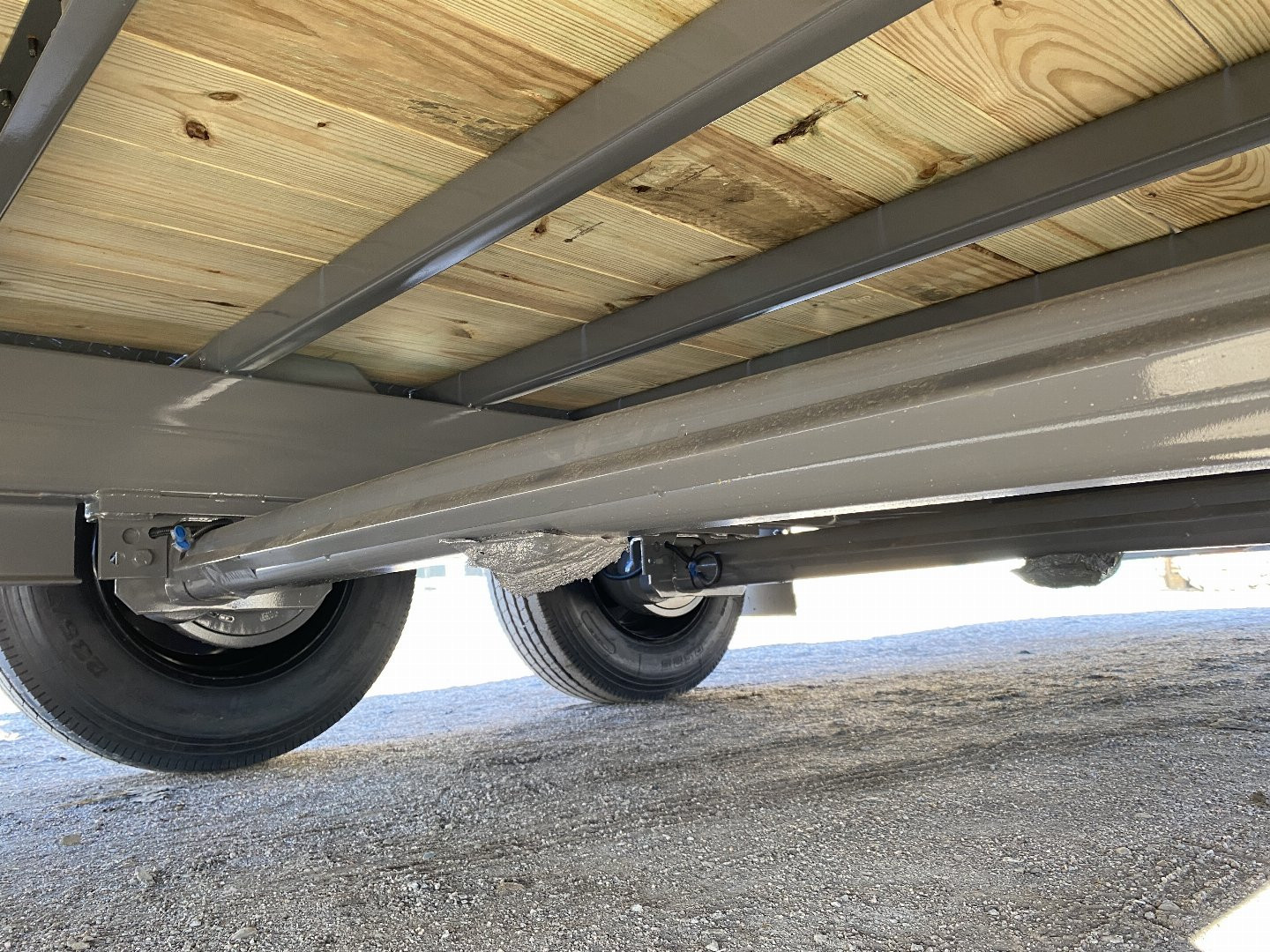 New 2024 Midsota STWB Equipment Trailer 7' Hydraulic Dovetail 26'