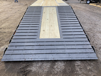 New 2024 MAXXD YDX Flatbed Trailer 36' Hyd. Dovetail