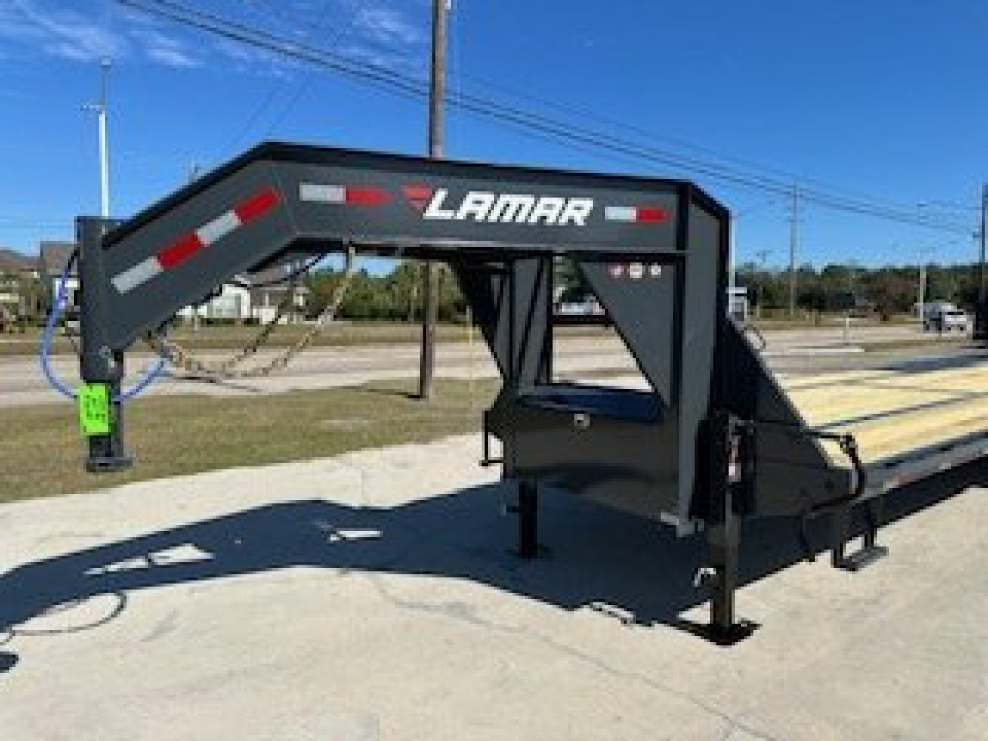 New 2025 Lamar Trailers 8.5x36 Gooseneck Deckover Equipment Trailer