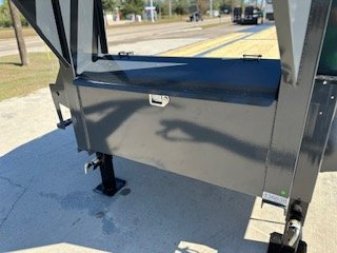 New 2025 Lamar Trailers 8.5x36 Gooseneck Deckover Equipment Trailer