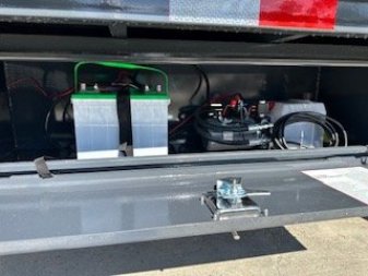 New 2025 Lamar Trailers 8.5x36 Gooseneck Deckover Equipment Trailer