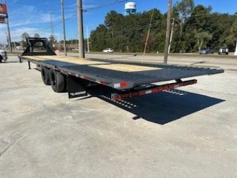New 2025 Lamar Trailers 8.5x36 Gooseneck Deckover Equipment Trailer