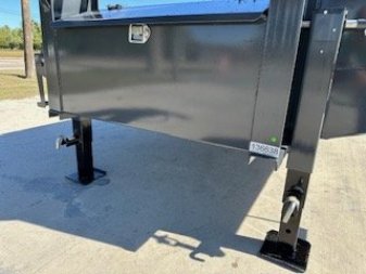 New 2025 Lamar Trailers 8.5x36 Gooseneck Deckover Equipment Trailer