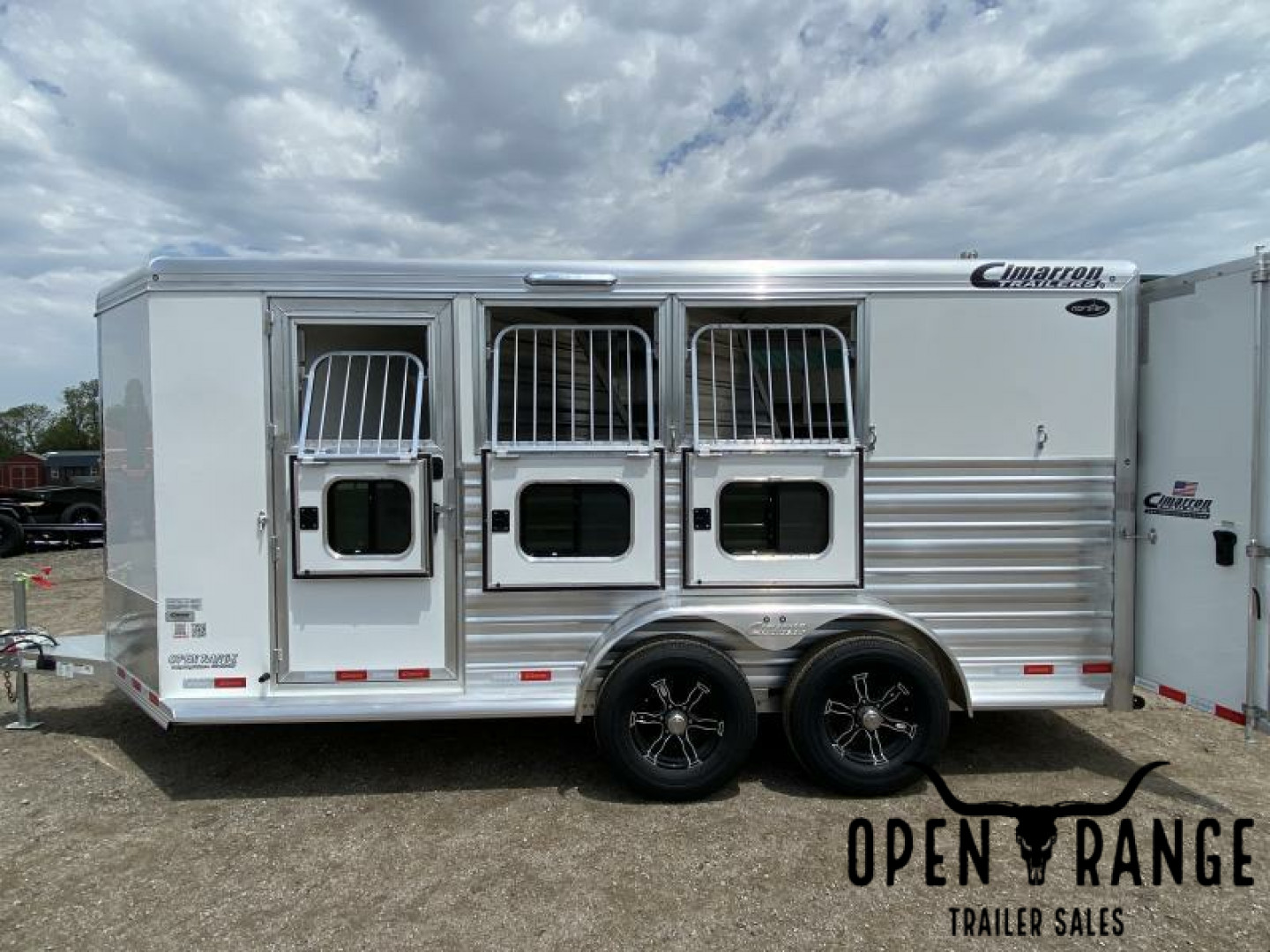 New 2024 CIMARRON TRAILERS  Norstar Horse Trailer