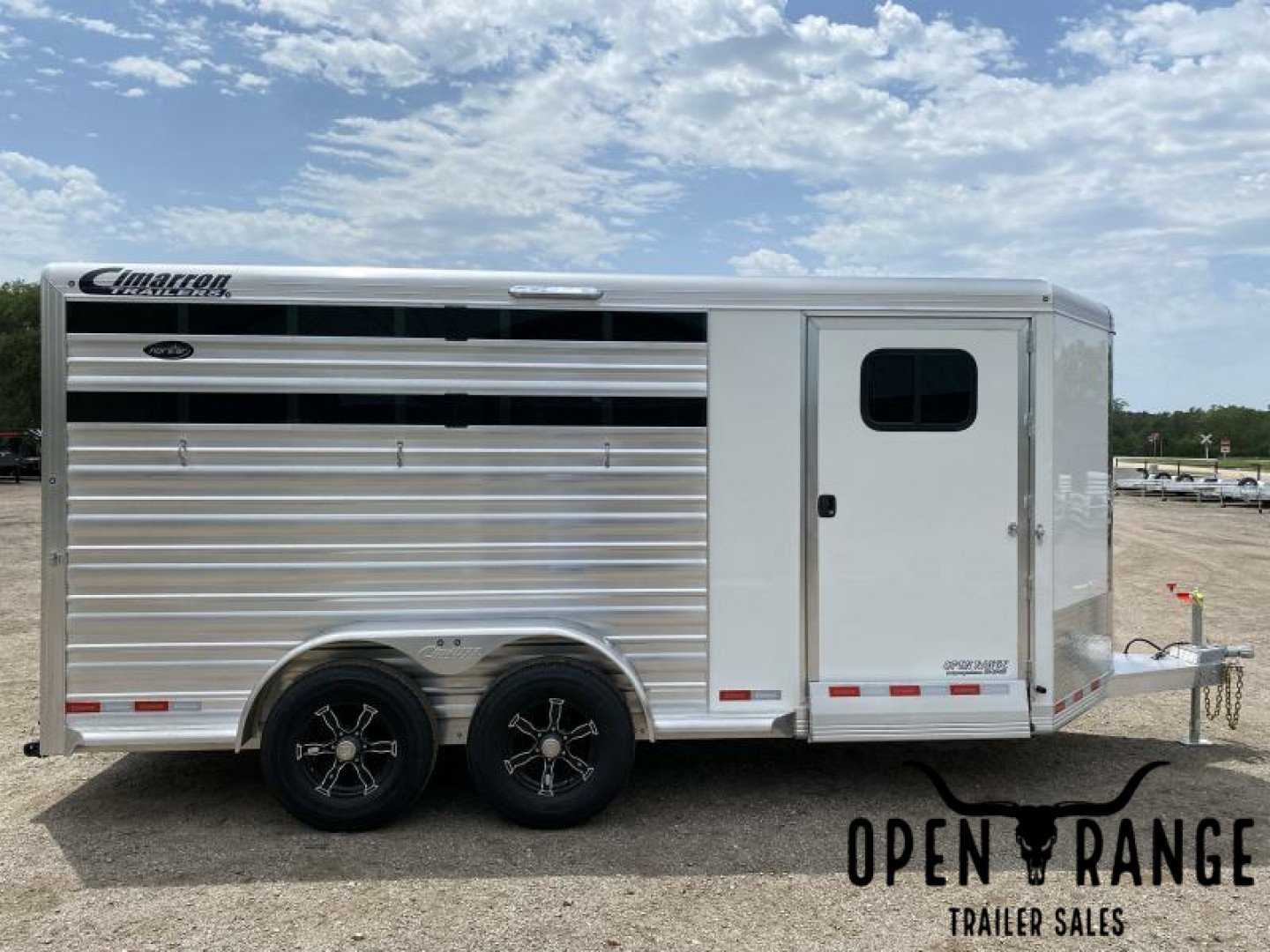 New 2024 CIMARRON TRAILERS  Norstar Horse Trailer