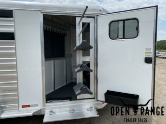 New 2024 CIMARRON TRAILERS  Norstar Horse Trailer