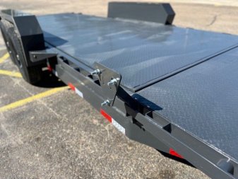 New Lamar Trailers 7x20 14K Equipment Tilt Deck