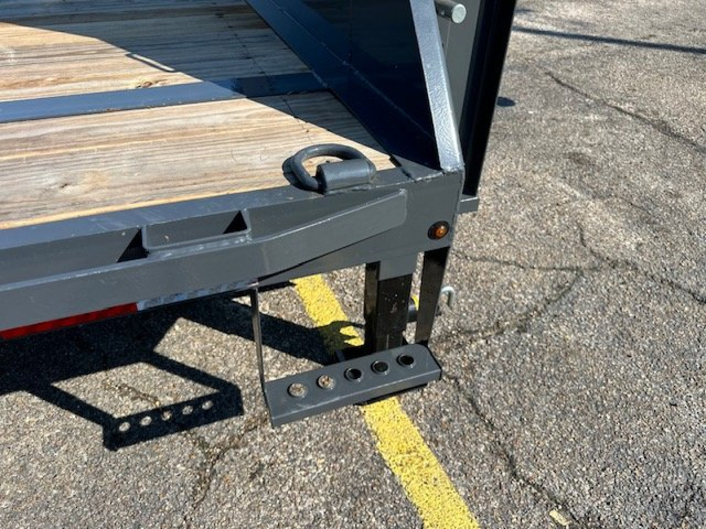 New 2025 Lamar Trailers 8.5x30 Gooseneck Trailer