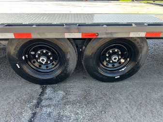 New 2025 Lamar Trailers 8.5x30 Gooseneck Trailer