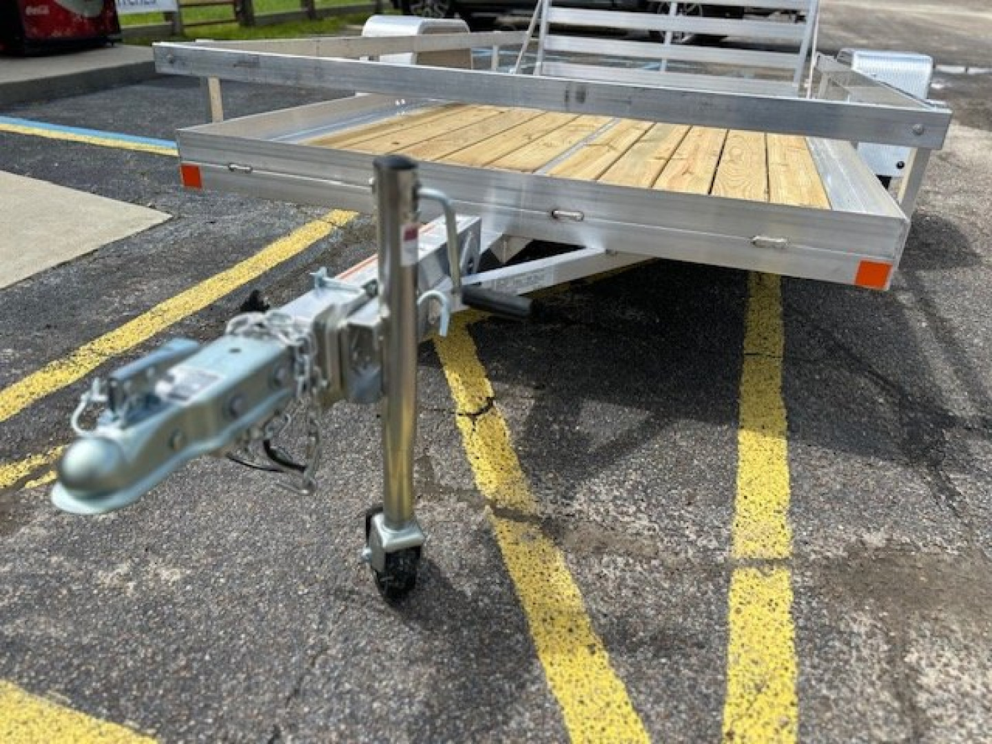 New 2025 BEAR TRACK 5.5x10SA Utility Trailer